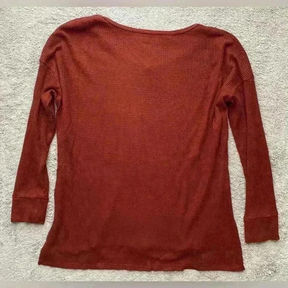 American Eagle Plush Lightweight Sweater - Picture 4 of 5